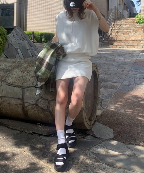 SPIRALGIRL（スパイラルガール）の「ビッグドルマンフレンチスリーブパーカーワンピース（ワンピース・レディース・オフホワイト/グレー/ブラック・FREE）」の11枚目の写真