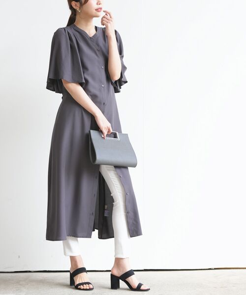 rps（アールピーエス）の「ウイングスリーブ前あきシャツワンピース（ワンピース・レディース・チャコールグレー/ブルー/グリーン/グリーン系その他・M）」の2枚目の写真