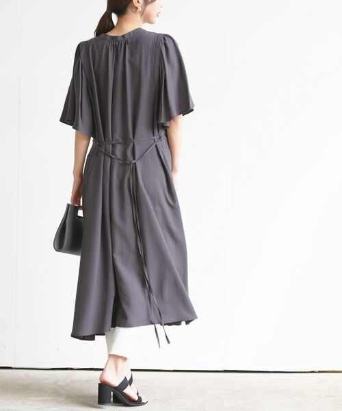 rps（アールピーエス）の「ウイングスリーブ前あきシャツワンピース（ワンピース・レディース・チャコールグレー/ブルー/グリーン/グリーン系その他・M）」の7枚目の写真