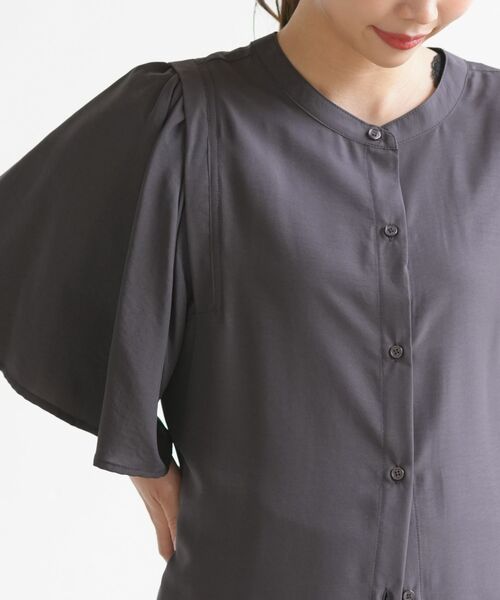 rps（アールピーエス）の「ウイングスリーブ前あきシャツワンピース（ワンピース・レディース・チャコールグレー/ブルー/グリーン/グリーン系その他・M）」の8枚目の写真