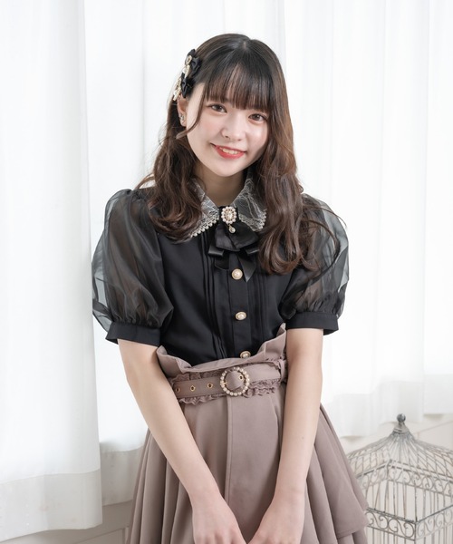 ROJITA(ロジータ)の「ボリュームスリーブビジュ釦ブラウス(シャツ/ブラウス・レディース・ブラック/ピンク/ホワイト・FREE)」の2枚目の写真