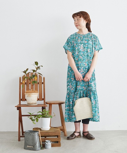 chambre de charme(シャンブルドゥシャーム)の「cdc あみあみがま口 バッグ(ハンドバッグ・レディース・ホワイト/グリーン・FREE)」の6枚目の写真