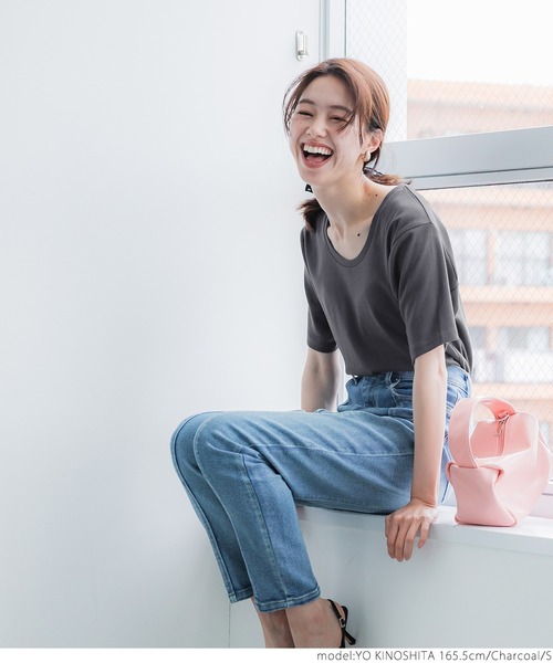 coca(coca)(コカ)の「ガーゼ天竺ゆるUネックT(Tシャツ/カットソー・レディース・ホワイト/チャコールグレー/ブラック・S/M/L)」の18枚目の写真