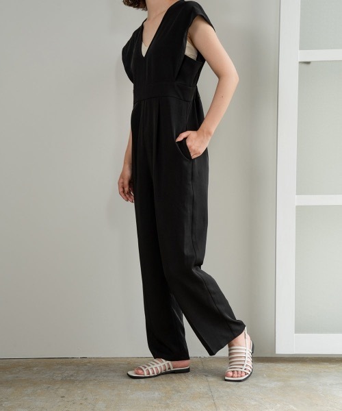 lawgy(ラウジー)の「bowtie arrange all in one(つなぎ/オールインワン・レディース・ブラック/キャメル・FREE)」の12枚目の写真