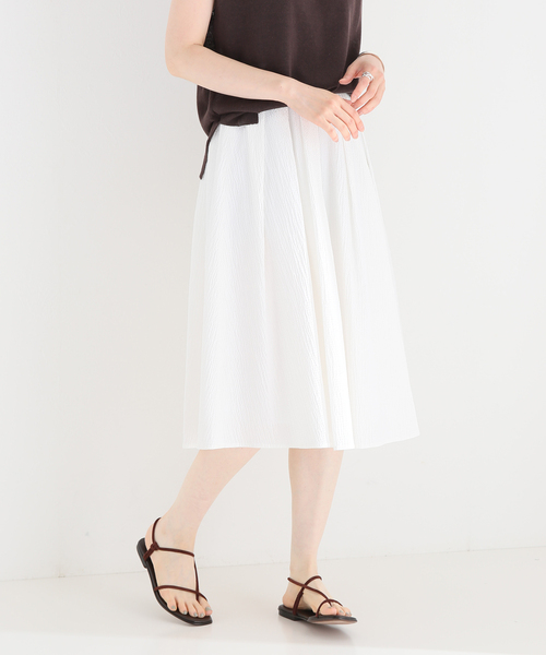 VERMEIL par iena（ヴェルメイユパーイエナ）の「リップルギャザースカート（スカート・レディース・ホワイト/ブラック・36/38）」の2枚目の写真