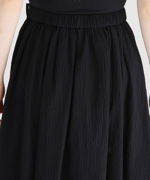 VERMEIL par iena（ヴェルメイユパーイエナ）の「リップルギャザースカート（スカート・レディース・ホワイト/ブラック・36/38）」の10枚目の写真