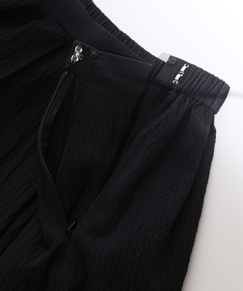 VERMEIL par iena（ヴェルメイユパーイエナ）の「リップルギャザースカート（スカート・レディース・ホワイト/ブラック・36/38）」の7枚目の写真