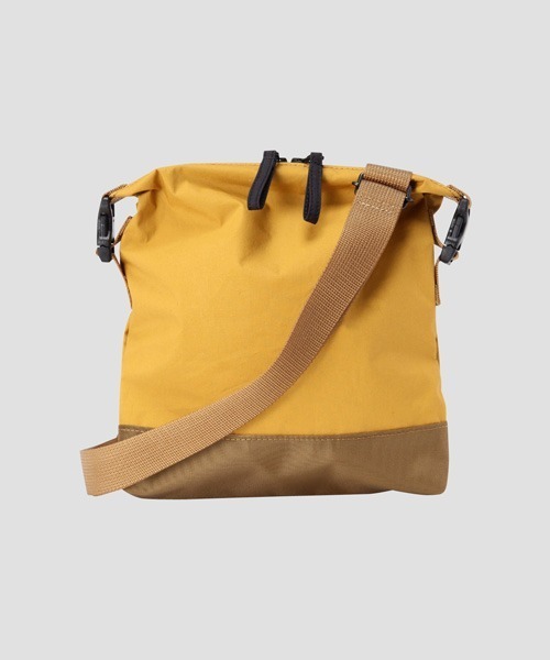 マーガレットハウエル　ショルダーバッグ カーキ MHL POTR FOR MHL.(POTR FOR MHL. ) TWO STUDS SHOULDER BAG | 吉田