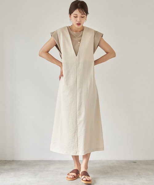 each（イーチ）の「バックVオープンリネンタッチジャンパースカート（ジャンパースカート・レディース・ブラック/ベージュ・FREE）」の12枚目の写真