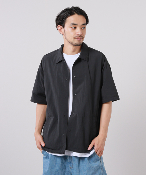 SHELTECH(シェルテック)の「【SHELTECH×R.KAMIYAMA×JS】別注 デタッチャブル 半袖 シャツ(シャツ/ブラウス・メンズ・ブラック/グレー・MEDIUM/LARGE/X-LARGE)」の4枚目の写真