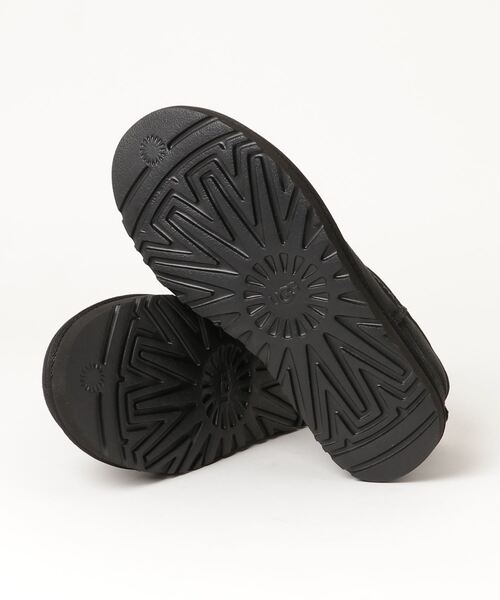 UGG(アグ)の「UGG(アグ)CLASSIC ULTRA MINI / クラシックウルトラミニ(ブーツ・レディース・ブラック/ベージュ・6/8/7)」の4枚目の写真