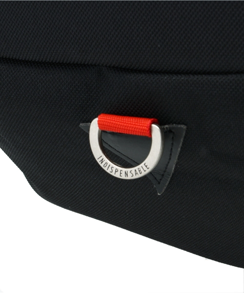INDISPENSABLE （インディスペンサブル）の「【INDISPENSABLE】IDP.Backpack ROLLS              （バックパック/リュック・メンズ・ブラック・ONE SIZE）」の7枚目の写真