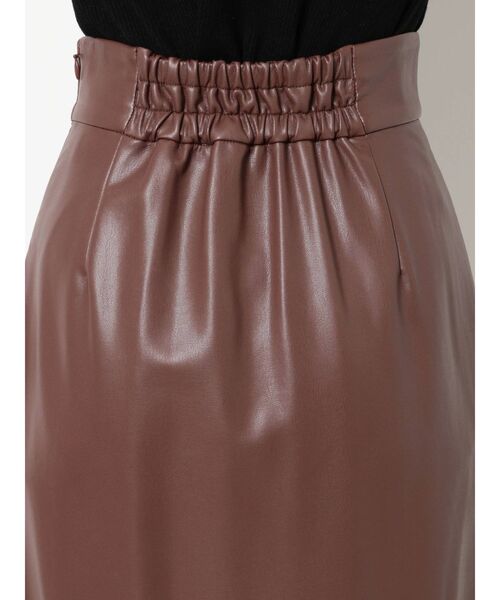 RESEXXY（リゼクシー）の「フロントボタンフェイクレザーマーメイドスカート（スカート・レディース・ブラック/ベージュ/ブラウン・FREE）」の15枚目の写真