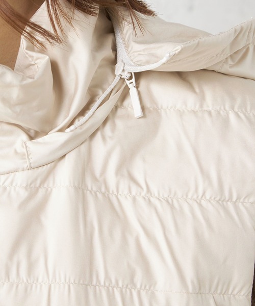 Petit Honfleur（プチオンフルール）の「ハイブリッド切り替えダウンベスト（ダウンベスト・レディース・アイボリー/ブラック・9号/11号/13号）」の5枚目の写真