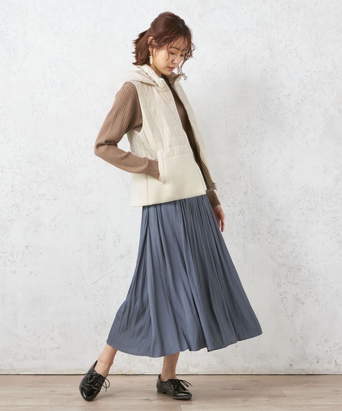 Petit Honfleur（プチオンフルール）の「ハイブリッド切り替えダウンベスト（ダウンベスト・レディース・アイボリー/ブラック・9号/11号/13号）」の13枚目の写真