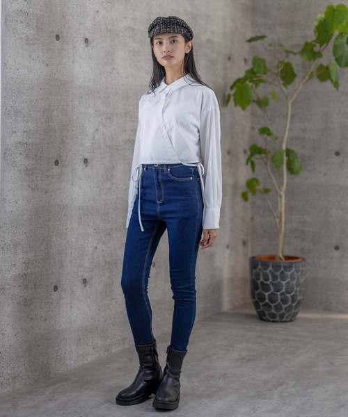 clear（クリア）の「裾リボンショート丈シャツ（シャツ/ブラウス・レディース・ブラック/オフホワイト/ブルー・F）」の18枚目の写真