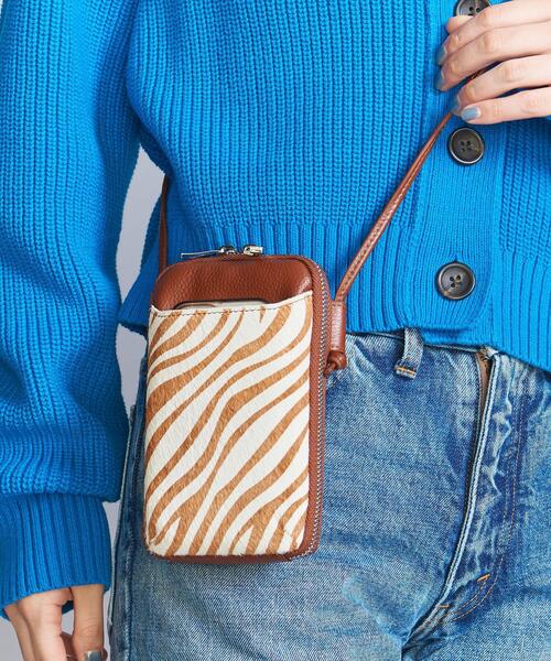 BEAUTY&YOUTH UNITED ARROWS（ビューティーアンドユースユナイテッドアローズ）の「ヘアオンレザー ジップスリム ウォレットショルダー（財布・レディース・ブラック/ブラウン・FREE）」の2枚目の写真