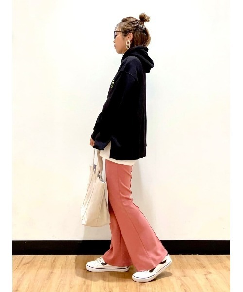 HONEYSUCKLE ROSE(ハニーサックルローズ)の「【HONEYSUCKLE ROSE】MOCOMOCOパーカー(パーカー・レディース・ブラック/ブルー/イエロー・M/L)」の16枚目の写真
