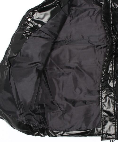 VIBGYOR(ヴィブジョー)の「シレー加工中綿ベスト(BEY)(ベスト・メンズ・シルバー/ブラック・MEDIUM/LARGE)」の3枚目の写真
