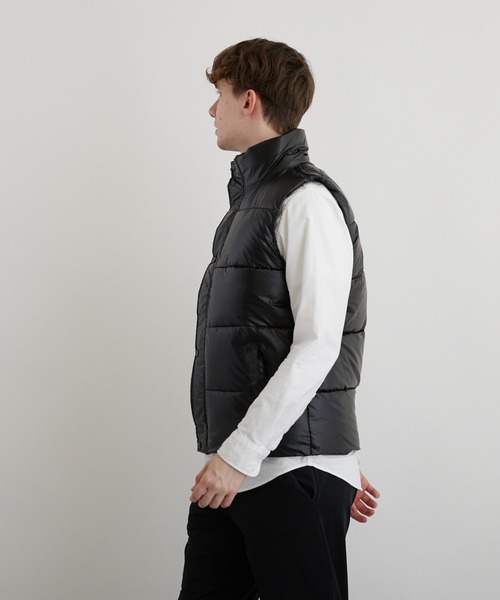 VIBGYOR(ヴィブジョー)の「シレー加工中綿ベスト(BEY)(ベスト・メンズ・シルバー/ブラック・MEDIUM/LARGE)」の10枚目の写真