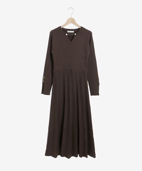 MAJESTIC LEGON（マジェスティックレゴン）の「フロントボタンニットワンピース（ワンピース・レディース・ブラック/ブラウン/アイボリー・MEDIUM）」の19枚目の写真