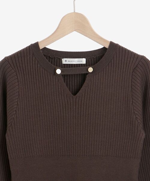 MAJESTIC LEGON（マジェスティックレゴン）の「フロントボタンニットワンピース（ワンピース・レディース・ブラック/ブラウン/アイボリー・MEDIUM）」の22枚目の写真