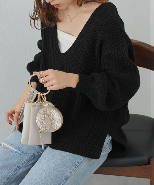 COLONY 2139(コロニートゥーワンスリーナイン)の「深V畦ニットプルオーバー(ニット/セーター・レディース・ピンク/オフホワイト/ブルー/ブラック・FREE)」の2枚目の写真