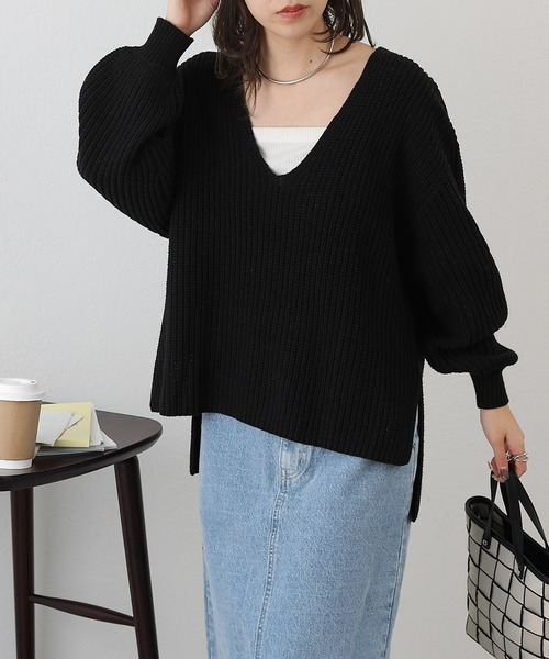 COLONY 2139(コロニートゥーワンスリーナイン)の「深V畦ニットプルオーバー(ニット/セーター・レディース・ピンク/オフホワイト/ブルー/ブラック・FREE)」の12枚目の写真