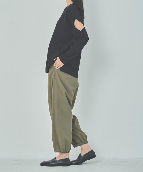 OUTERSUNSET（アウターサンセット）の「twill tuck pants（その他パンツ・レディース・ブラック/カーキ・FREE）」の16枚目の写真