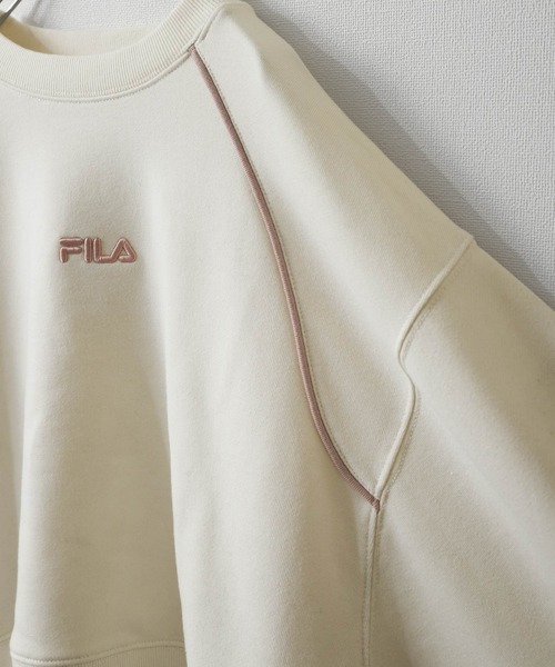 FILA(フィラ)の「【FILA】 ワンポイント ロゴ 刺繍 オーバーサイズ 裏毛 スウェット トレーナー(スウェット・レディース・アイボリー/ピンクベージュ/スミクロ・MEDIUM/LARGE)」の6枚目の写真