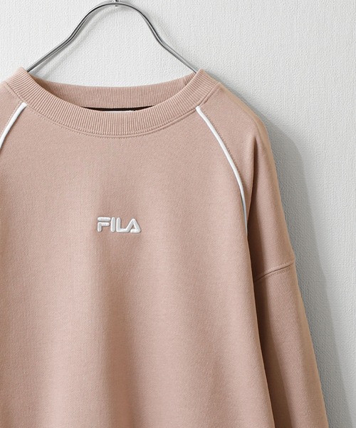 FILA(フィラ)の「【FILA】 ワンポイント ロゴ 刺繍 オーバーサイズ 裏毛 スウェット トレーナー(スウェット・レディース・アイボリー/ピンクベージュ/スミクロ・MEDIUM/LARGE)」の13枚目の写真