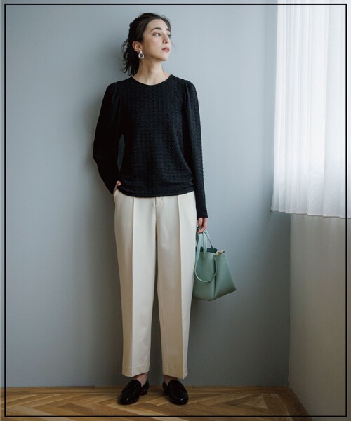 OPAQUE.CLIP（オペークドットクリップ）の「◆セットアップ対応  ワイドパンツ【洗濯機洗い可/イージーケア/ストレッチ/防シワ/吸水速乾】（その他パンツ・レディース・ベージュ/ブルー/オフホワイト/ブラック/カーキ・36/38/40/42）」の7枚目の写真