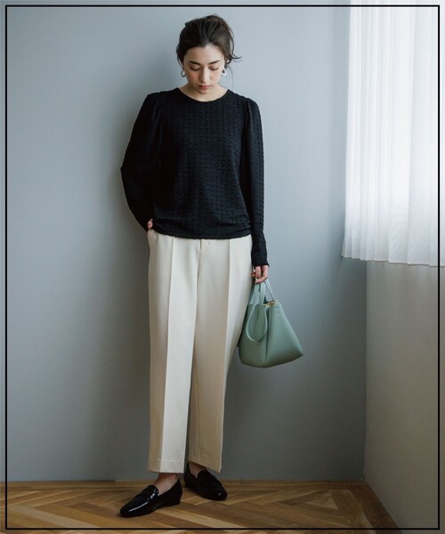 OPAQUE.CLIP（オペークドットクリップ）の「◆セットアップ対応  ワイドパンツ【洗濯機洗い可/イージーケア/ストレッチ/防シワ/吸水速乾】（その他パンツ・レディース・ベージュ/ブルー/オフホワイト/ブラック/カーキ・36/38/40/42）」の8枚目の写真