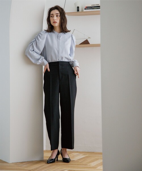 OPAQUE.CLIP（オペークドットクリップ）の「◆セットアップ対応  ワイドパンツ【洗濯機洗い可/イージーケア/ストレッチ/防シワ/吸水速乾】（その他パンツ・レディース・ベージュ/ブルー/オフホワイト/ブラック/カーキ・36/38/40/42）」の17枚目の写真