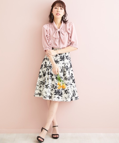 marun（マルン）の「＜大きいサイズ＞ ボータイリボンブラウス marun（シャツ/ブラウス・レディース・ネイビー/ピンク・L/LL/3L/4L/5L）」の7枚目の写真