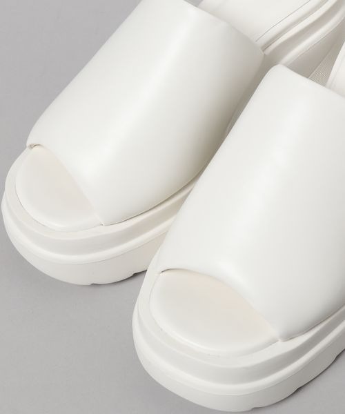 JEANASIS（ジーナシス）の「パファーアツゾコヒールサンダル/191575（サンダル・レディース・イエロー/ブラック/ホワイト・MEDIUM/LARGE）」の5枚目の写真