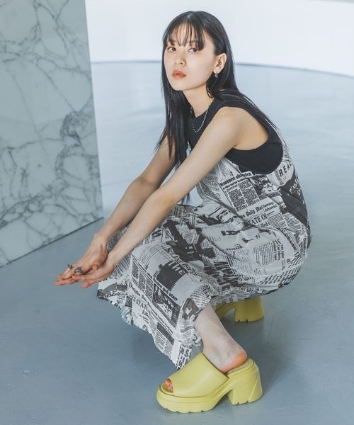 JEANASIS（ジーナシス）の「パファーアツゾコヒールサンダル/191575（サンダル・レディース・イエロー/ブラック/ホワイト・MEDIUM/LARGE）」の18枚目の写真