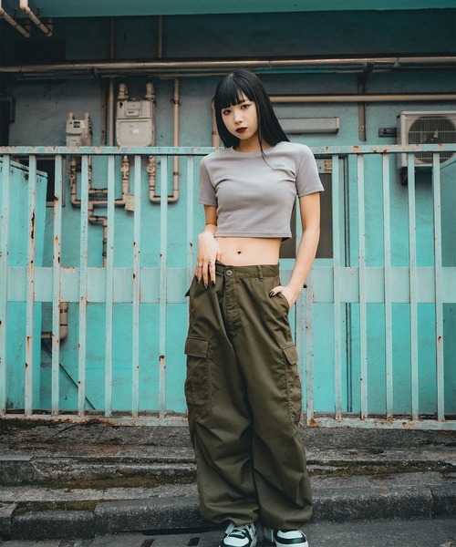 Subciety（サブサエティ）の「CROPPED TINY TEE（Tシャツ/カットソー・レディース・ホワイト/ブラック/グリーン/グレー・LARGE/SMALL/MEDIUM）」の22枚目の写真