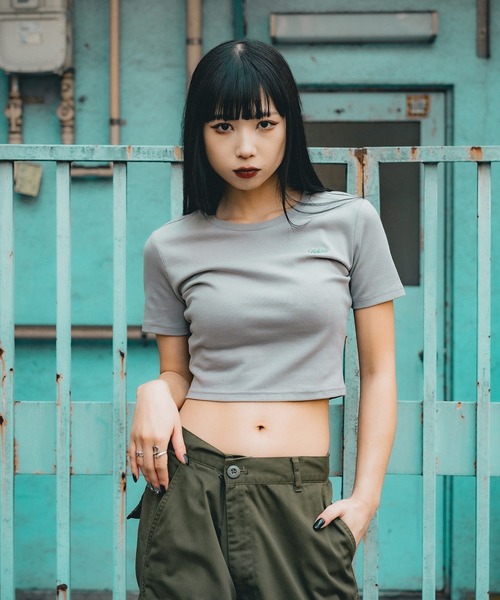 Subciety（サブサエティ）の「CROPPED TINY TEE（Tシャツ/カットソー・レディース・ホワイト/ブラック/グリーン/グレー・LARGE/SMALL/MEDIUM）」の21枚目の写真