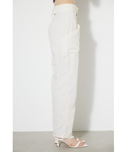 rienda（リエンダ）の「オーバーポケットナイロンパンツ 春服（カーゴパンツ・レディース・ホワイト/パープル/ブラック・SMALL/MEDIUM/X-SMALL）」の17枚目の写真