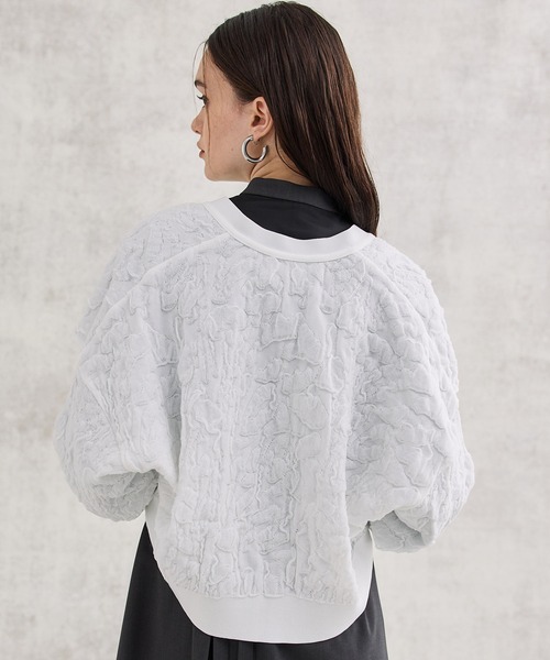 UNITED TOKYO（ユナイテッドトウキョウ）の「シンシアジャガードショートニットカーディガン（カーディガン/ボレロ・レディース・ホワイト/ブラック/インディゴブルー・FREE）」の6枚目の写真