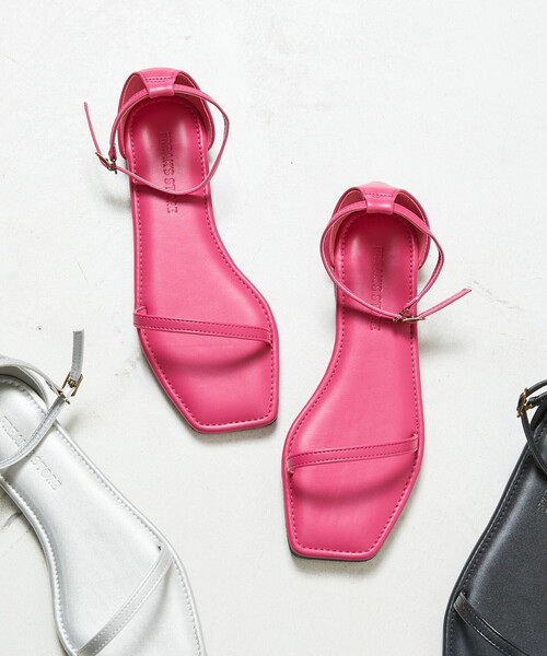 FREAK'S STORE（フリークスストア）の「【限定展開】フラット2ベルトサンダル（サンダル・レディース・シルバー/オフホワイト/ブラック/ゴールド/ピンク・23.5cm/24.0cm/24.5cm/23.0cm）」の20枚目の写真