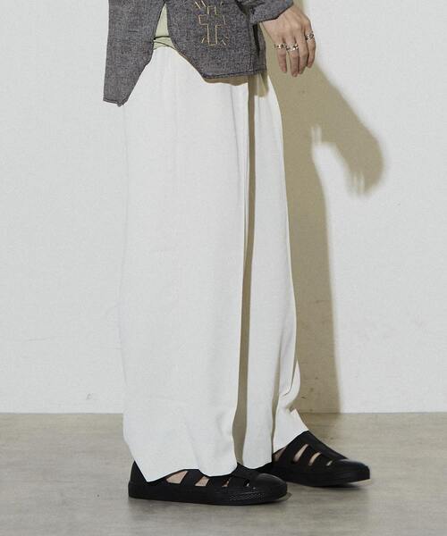 CONVERSE TOKYO（コンバーストウキョウ）の「LIGHT TWILL WIDE SLACKS（スラックス・メンズ・ホワイト/ライトブラウン/ブラック・LARGE/MEDIUM）」の14枚目の写真