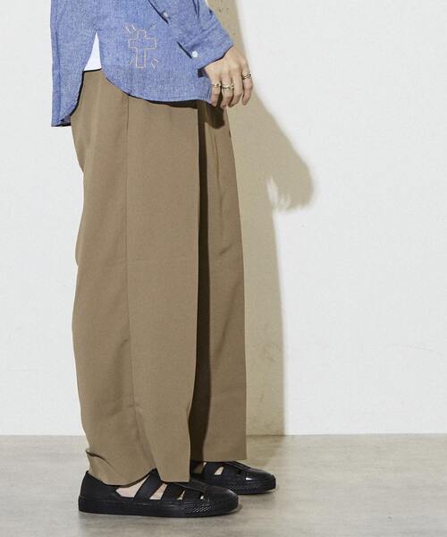 CONVERSE TOKYO（コンバーストウキョウ）の「LIGHT TWILL WIDE SLACKS（スラックス・メンズ・ホワイト/ライトブラウン/ブラック・LARGE/MEDIUM）」の17枚目の写真