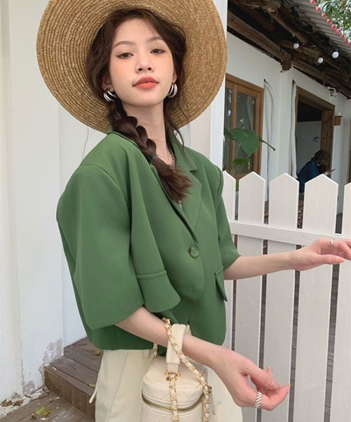 SONA（ソナ）の「SONA Vネッククロップボタン半袖カラージャケット（テーラードジャケット・レディース・ブラック/グリーン・FREE）」の13枚目の写真