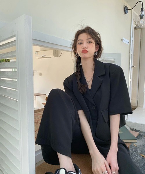 SONA（ソナ）の「SONA Vネッククロップボタン半袖カラージャケット（テーラードジャケット・レディース・ブラック/グリーン・FREE）」の14枚目の写真