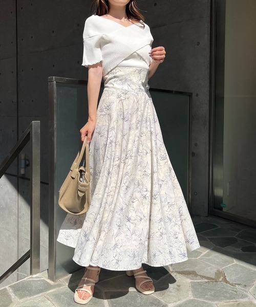 one after another NICE CLAUP(ワンアフターアナザーナイスクラップ)の「カシュクールメローニット(ニット/セーター・レディース・ベージュ/ブラック×ホワイト/ピンク/オフホワイト・FREE)」の5枚目の写真