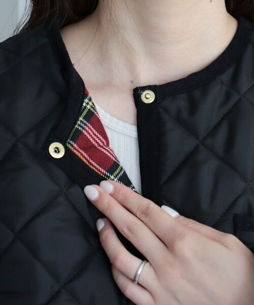Traditional Weatherwear(トラディショナルウェザーウェア)の「【別注】【Traditional Weatherwear/トラディショナルウェザーウエア】ARKLEY 裏地チェック(ブルゾン・レディース・ブラック・36/34)」の4枚目の写真