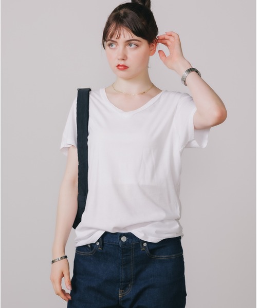 CAL.Berries(カルベリーズ)の「CAL.Berries/カルベリーズ BERRY EASY V NECK 無地 シンプル VネックTシャツ(Tシャツ/カットソー・レディース・ヘザーグレー/ホワイト/ブラック・S/M)」の2枚目の写真