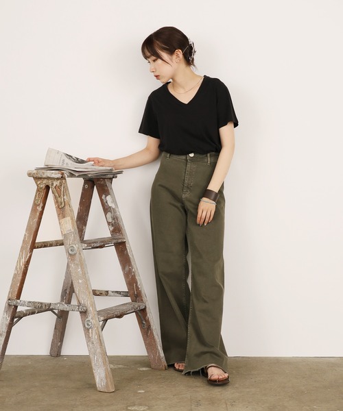 CAL.Berries(カルベリーズ)の「CAL.Berries/カルベリーズ BERRY EASY V NECK 無地 シンプル VネックTシャツ(Tシャツ/カットソー・レディース・ヘザーグレー/ホワイト/ブラック・S/M)」の16枚目の写真